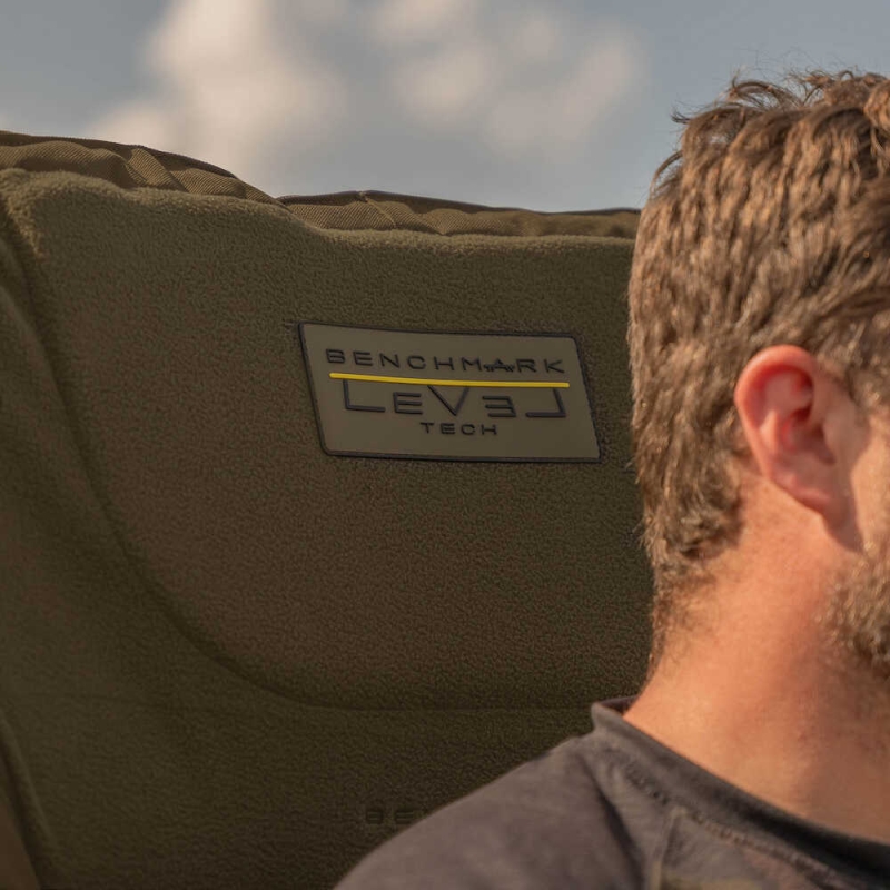 Avid Carp Benchmark LevelTech Hi-Back Recliner Chair