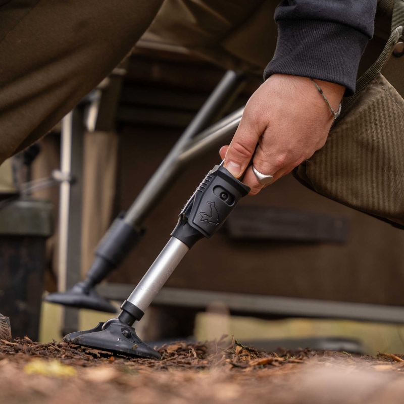 Avid Carp Revolve Armchair