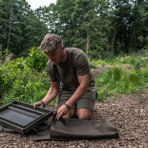 Avid Carp Double Decker Bivvy Table
